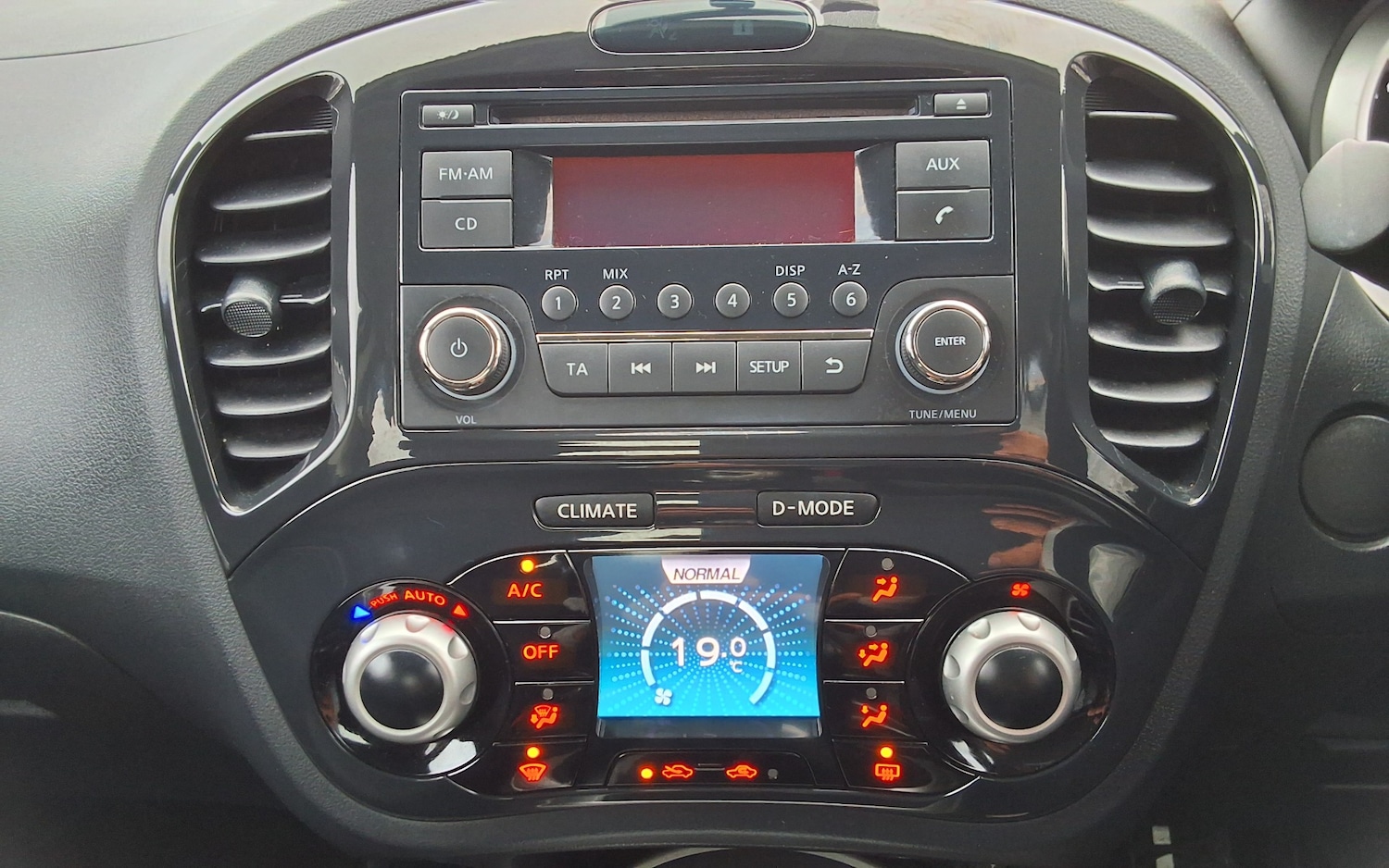 Used Nissan Juke 2012 for sale - 76555219: Photo 15