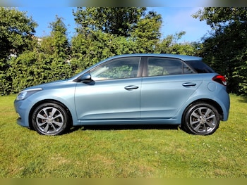 Used Hyundai i30 2015 for sale - 79150369: Photo