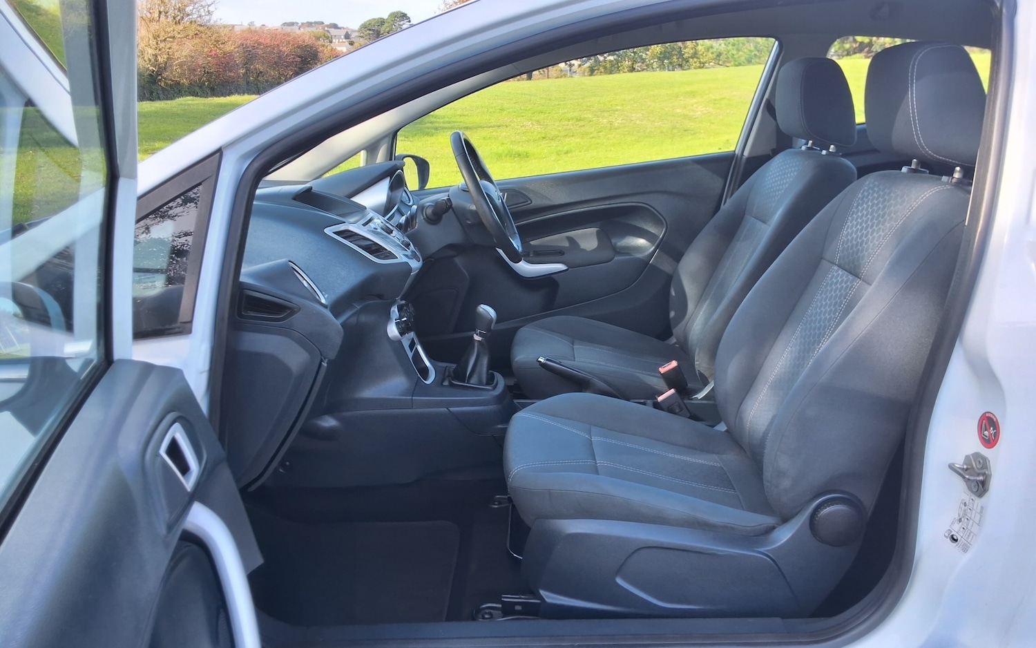 Used Ford Fiesta 2012 for sale - 76088550: Photo 16