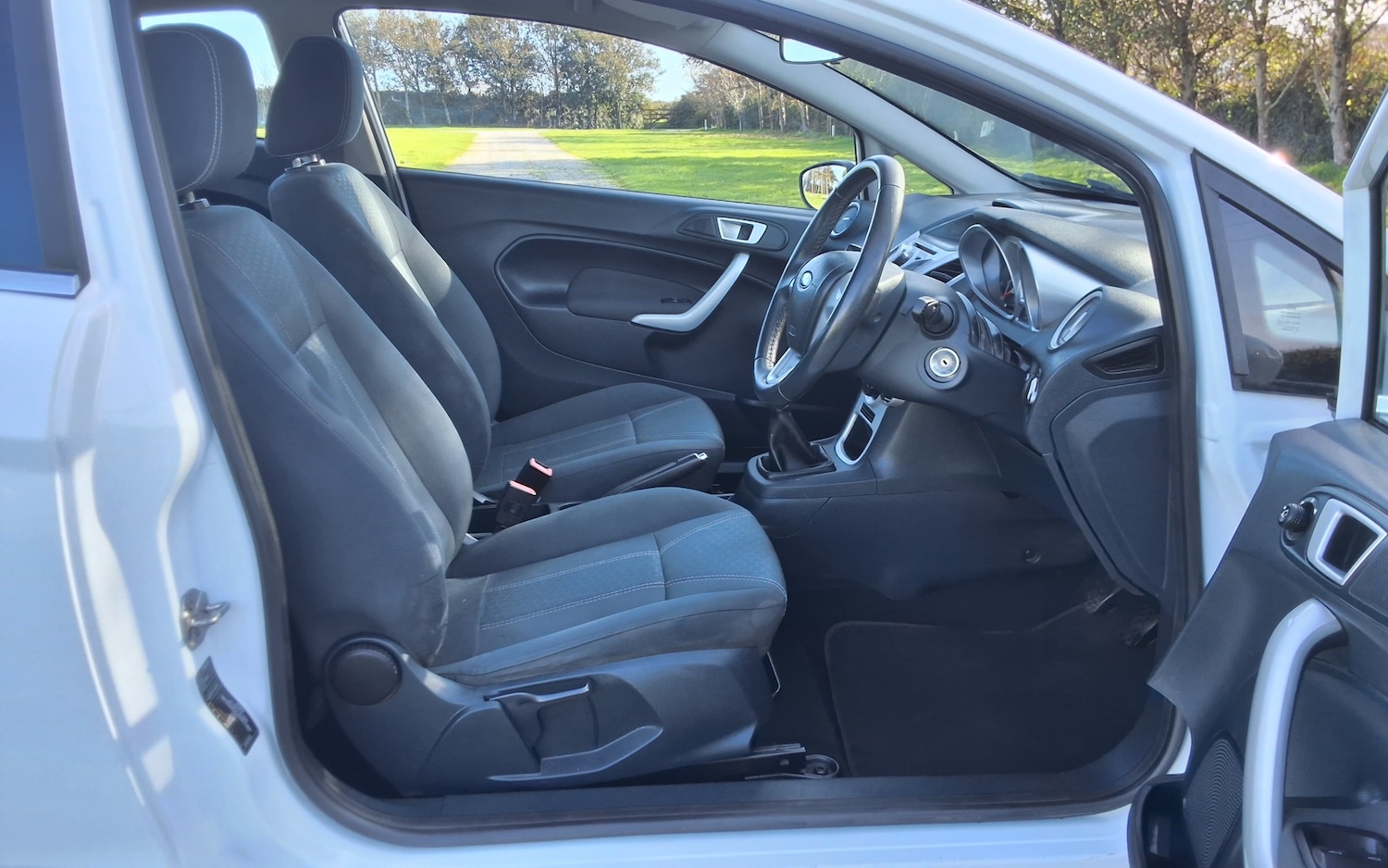 Used Ford Fiesta 2012 for sale - 76088550: Photo 18
