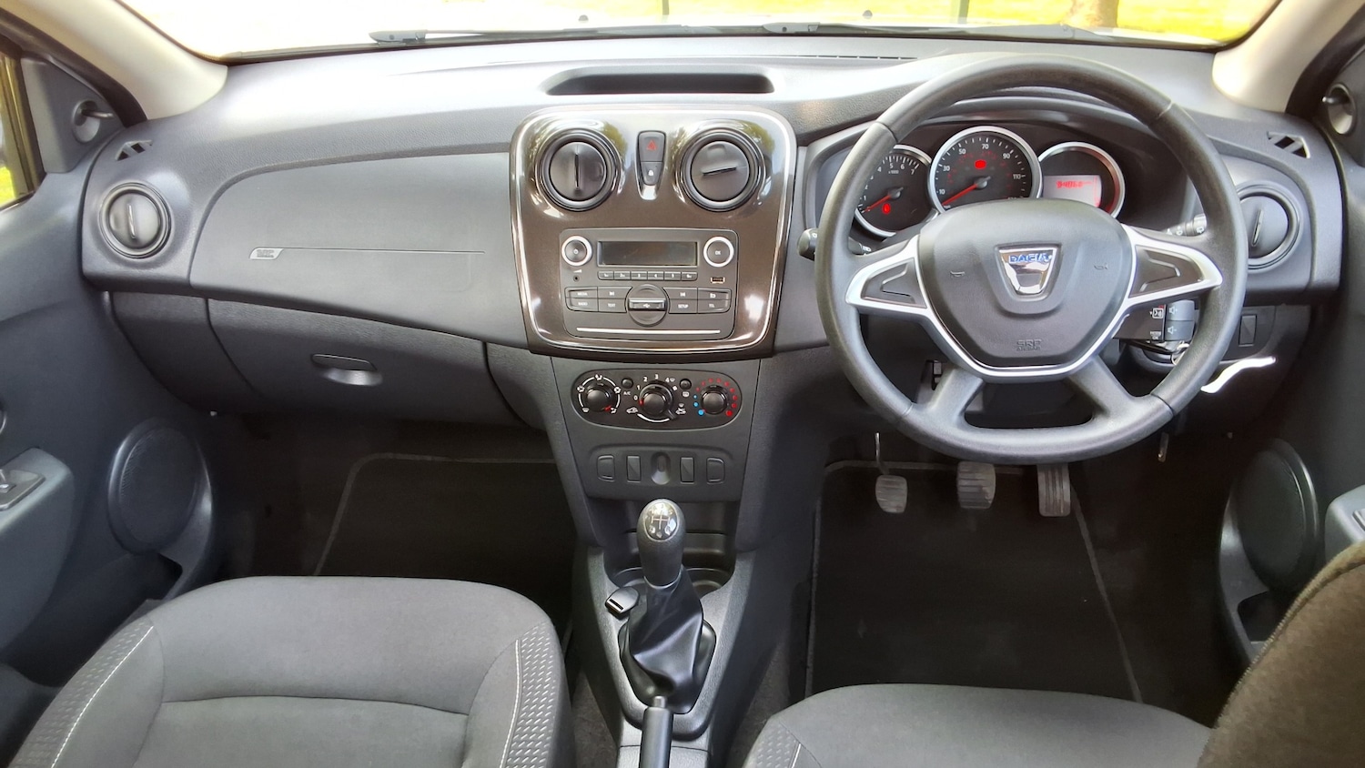 Used Dacia Sandero 2017 for sale - 76588376: Photo 11