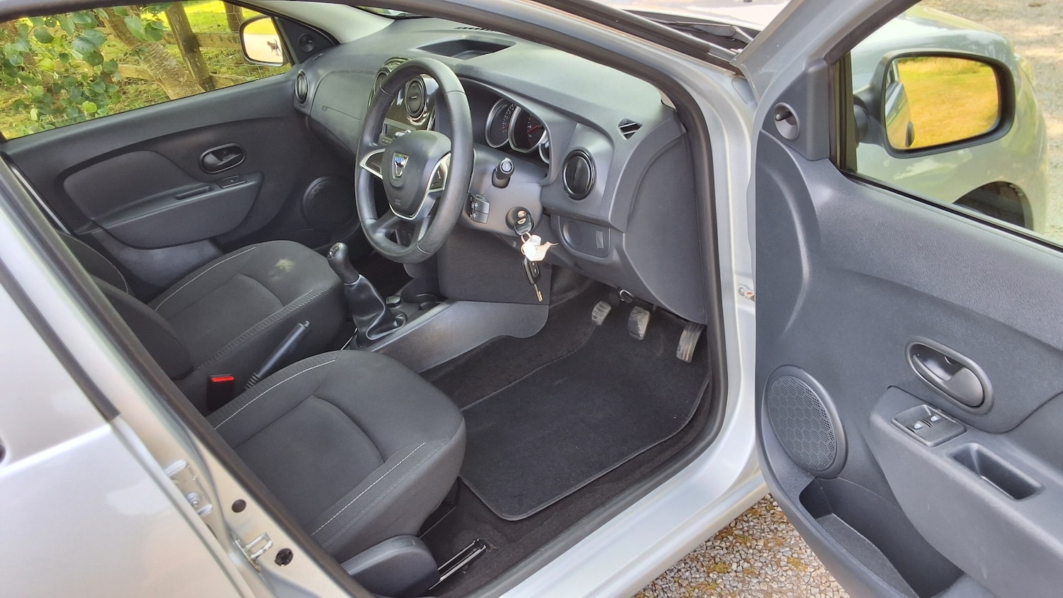 Used Dacia Sandero 2017 for sale - 76588376: Photo 14