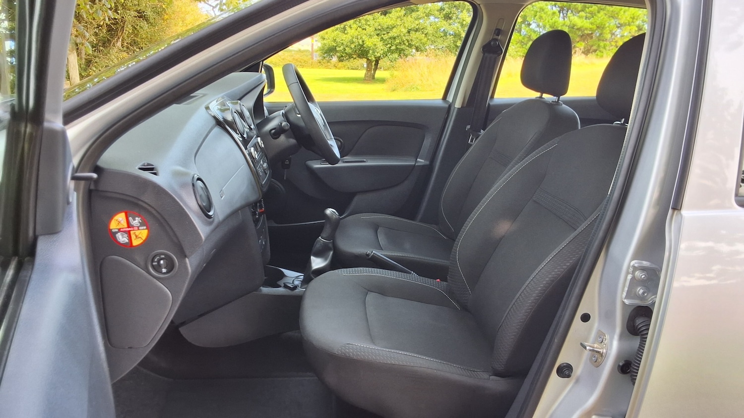 Used Dacia Sandero 2017 for sale - 76588376: Photo 19