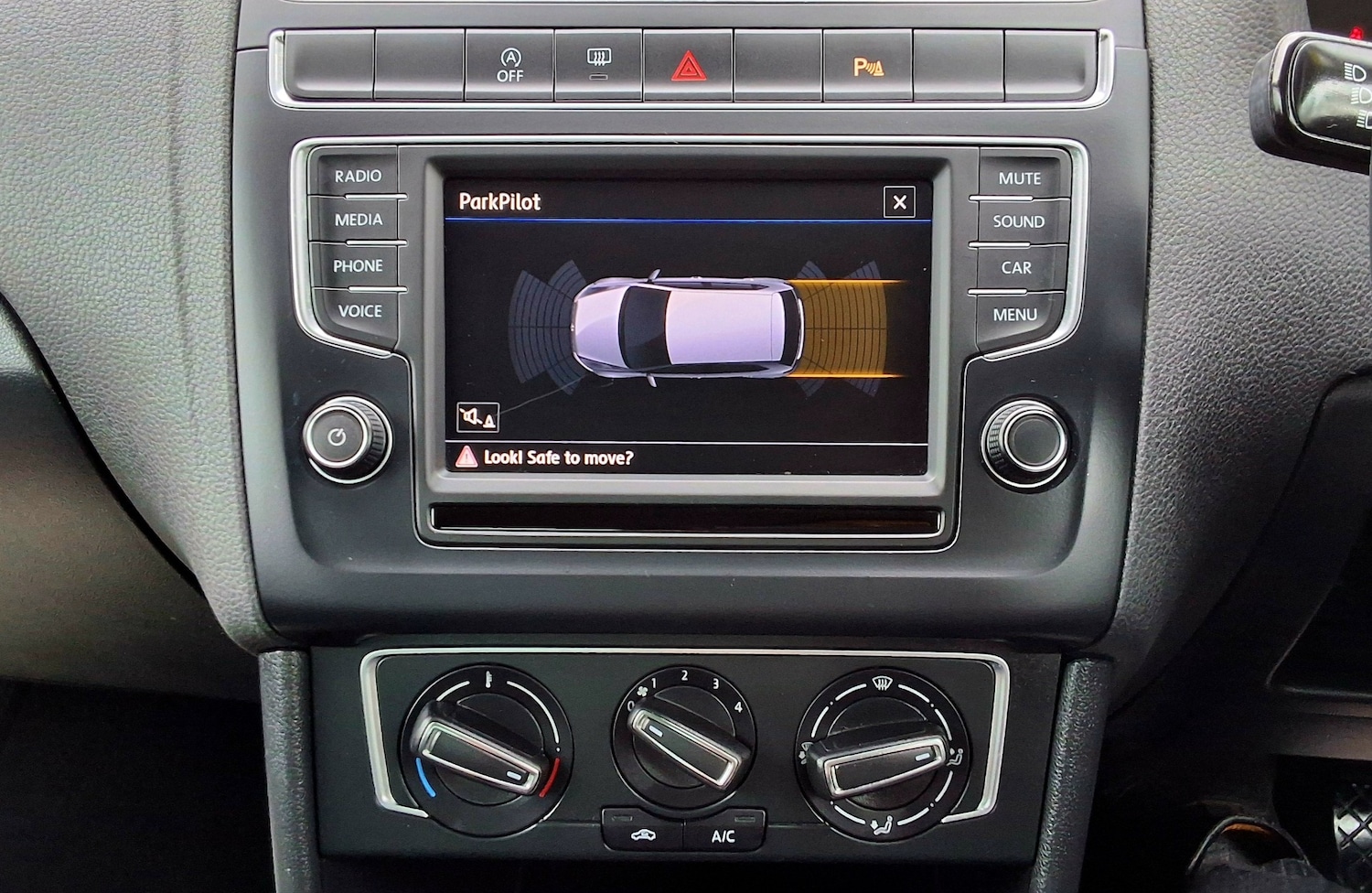 Used Volkswagen Polo 2017 for sale - 77665122: Photo 25