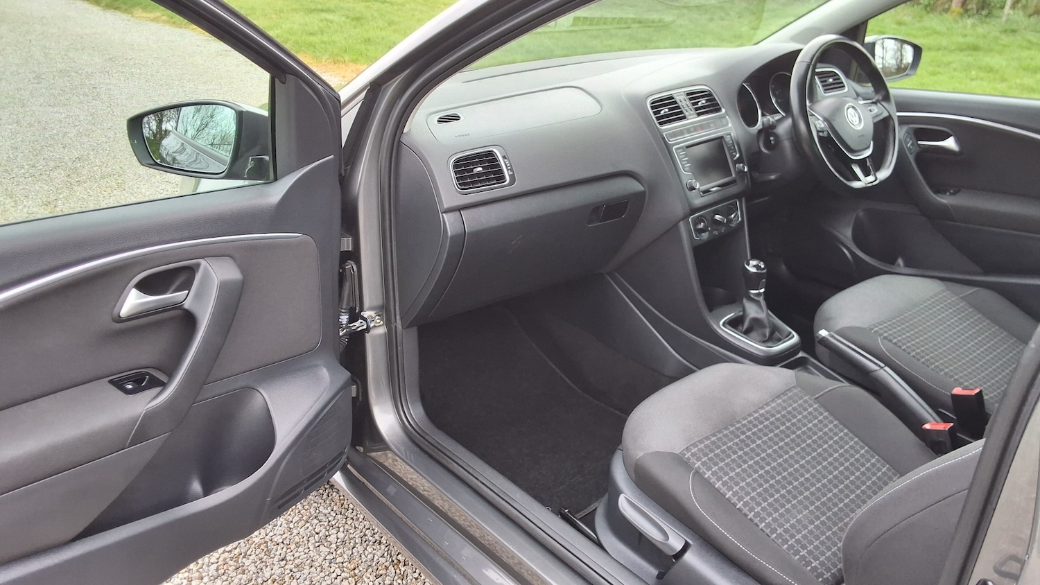 Used Volkswagen Polo 2017 for sale - 77665122: Photo 27