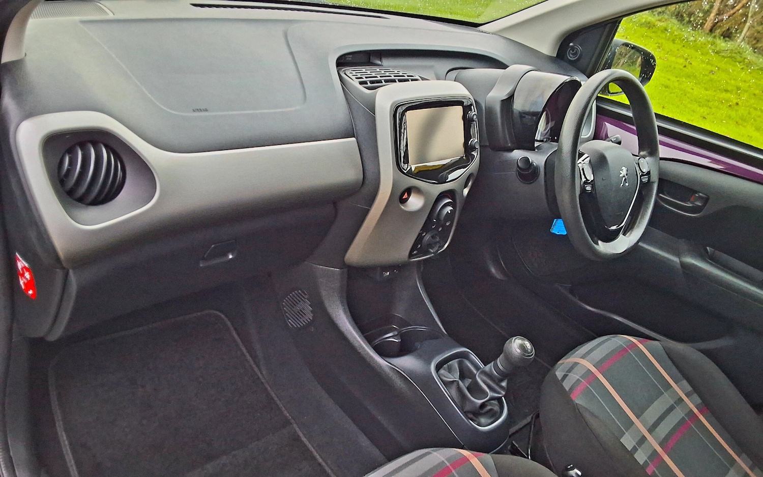 Used Peugeot 108 2015 for sale - 76557071: Photo 21