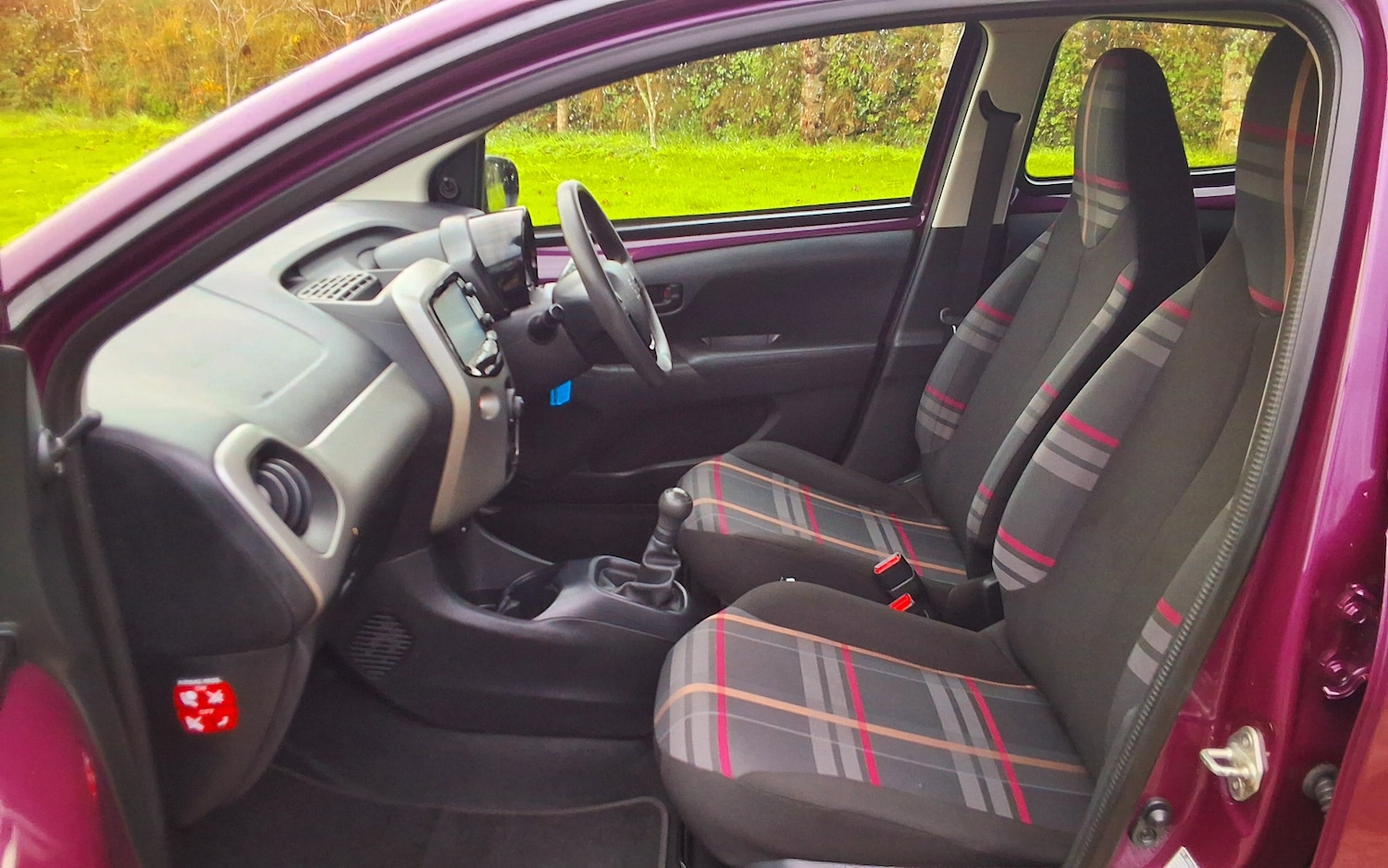 Used Peugeot 108 2015 for sale - 76557071: Photo 23