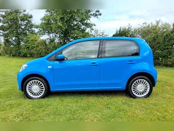 Used Volkswagen up! 2015 for sale - 79069348: Photo