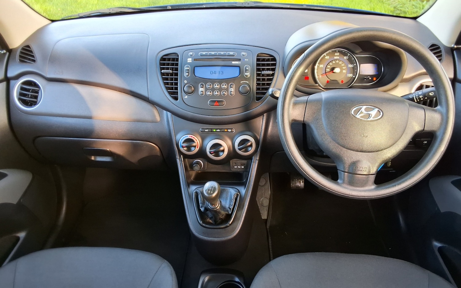 Used Hyundai i10 2013 for sale - 77168711: Photo 12