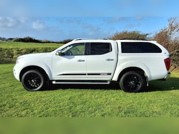 Used Nissan Navara 2018 for sale - 75968543: Photo