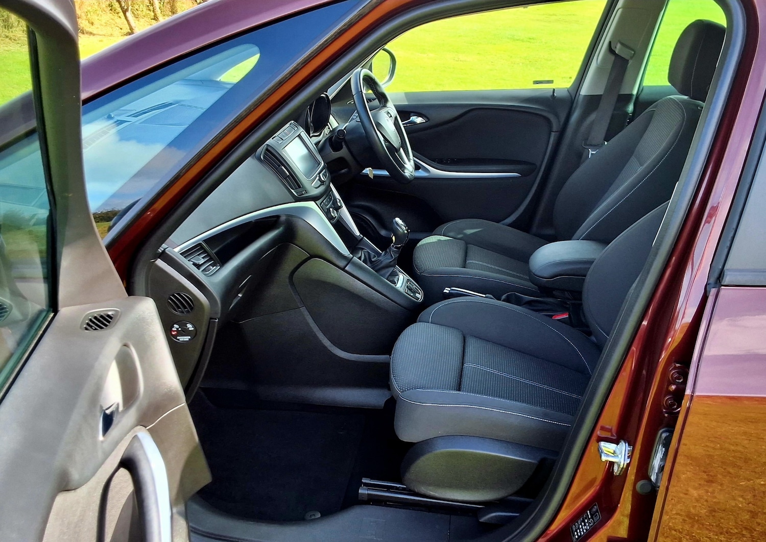 Used Vauxhall Zafira 2018 for sale - 77245511: Photo 22