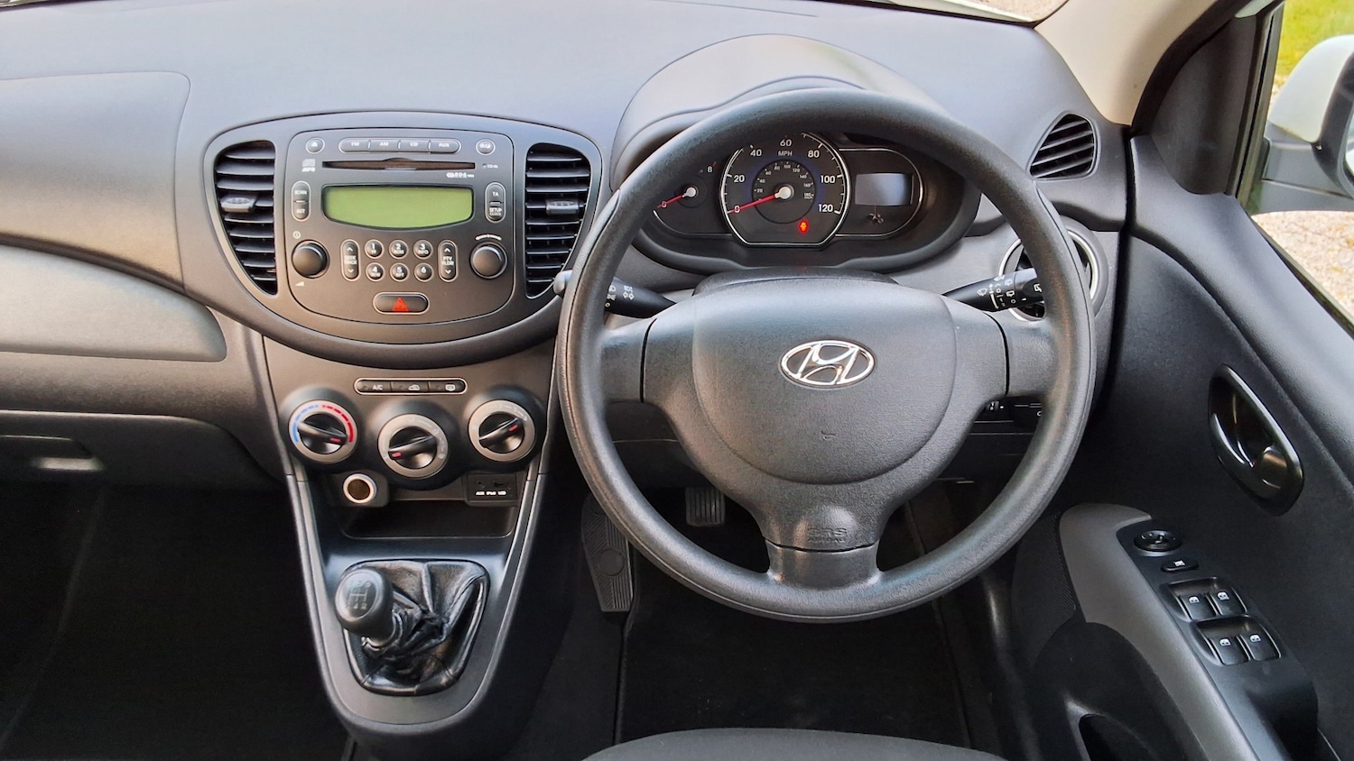 Used Hyundai i10 2012 for sale - 77071242: Photo 15