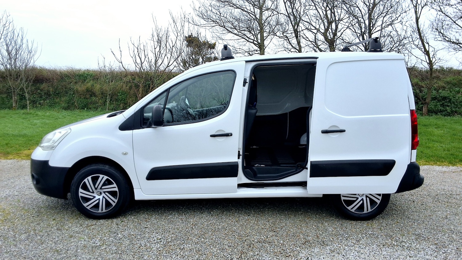 Used Citroen Berlingo 2010 for sale - 77730535: Photo 5