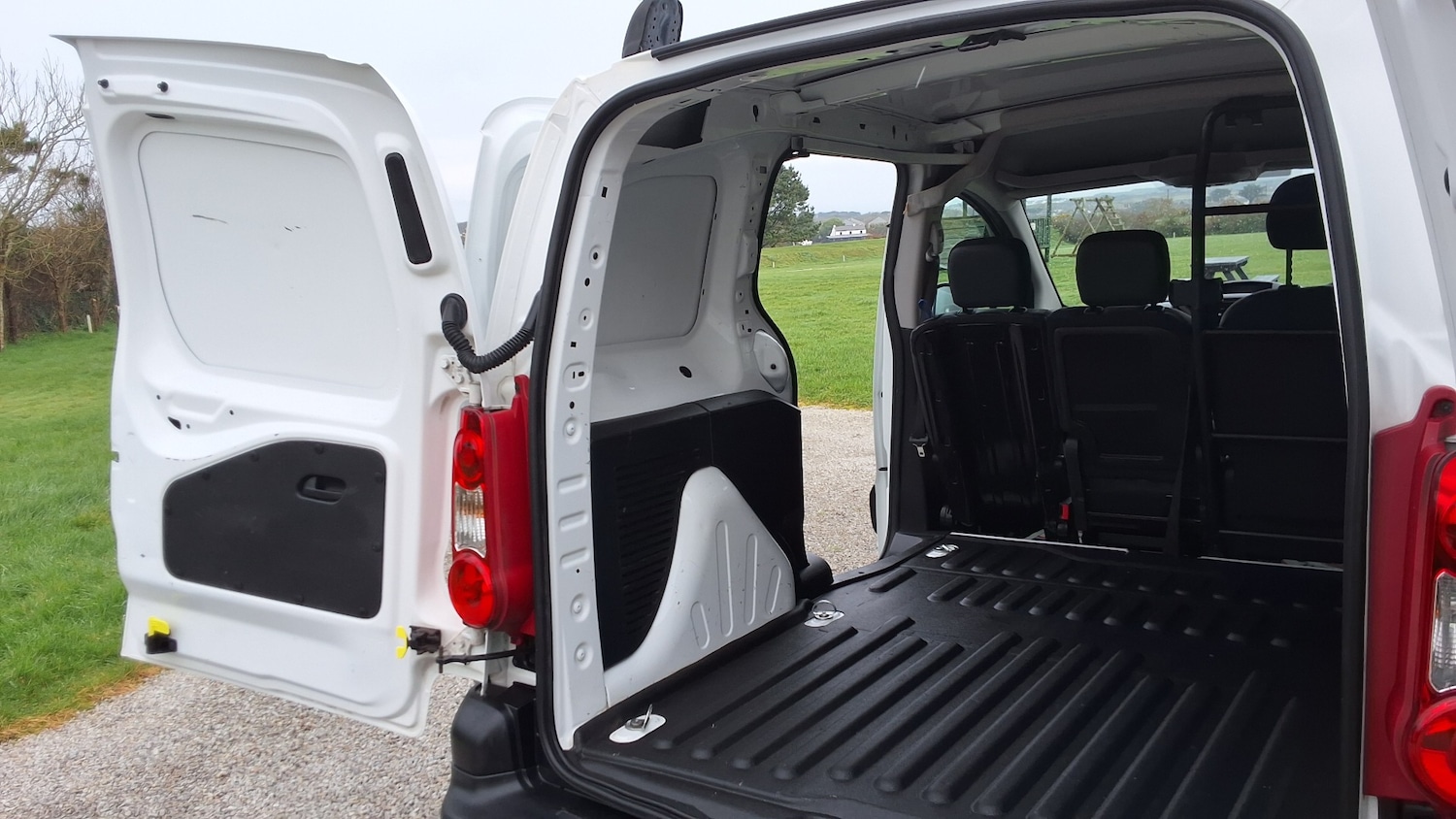 Used Citroen Berlingo 2010 for sale - 77730535: Photo 9