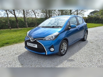 Used Toyota Yaris 2015 for sale - 78323921: Photo