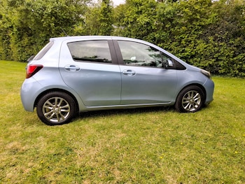 Used Toyota Yaris 2015 for sale - 78819115: Photo