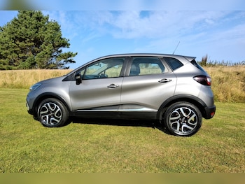 Used Renault Captur 2018 for sale - 79228487: Photo