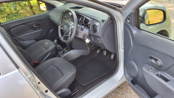 Used Dacia Sandero 2017 for sale - 75595835: Photo 13