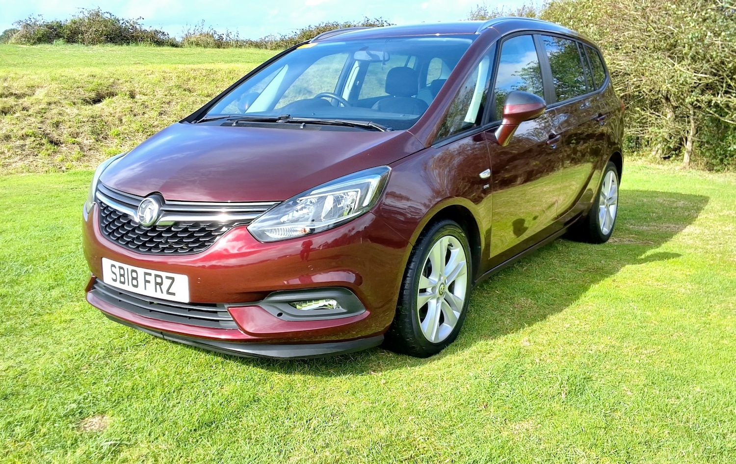 Used Vauxhall Zafira 2018 for sale - 76594497: Photo 2