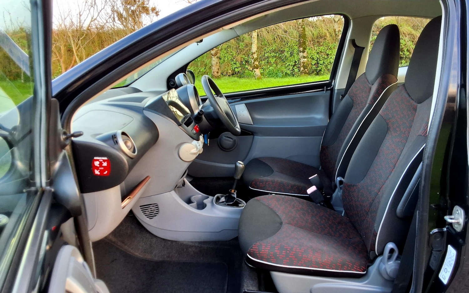 Used Peugeot 107 2010 for sale - 76881492: Photo 18