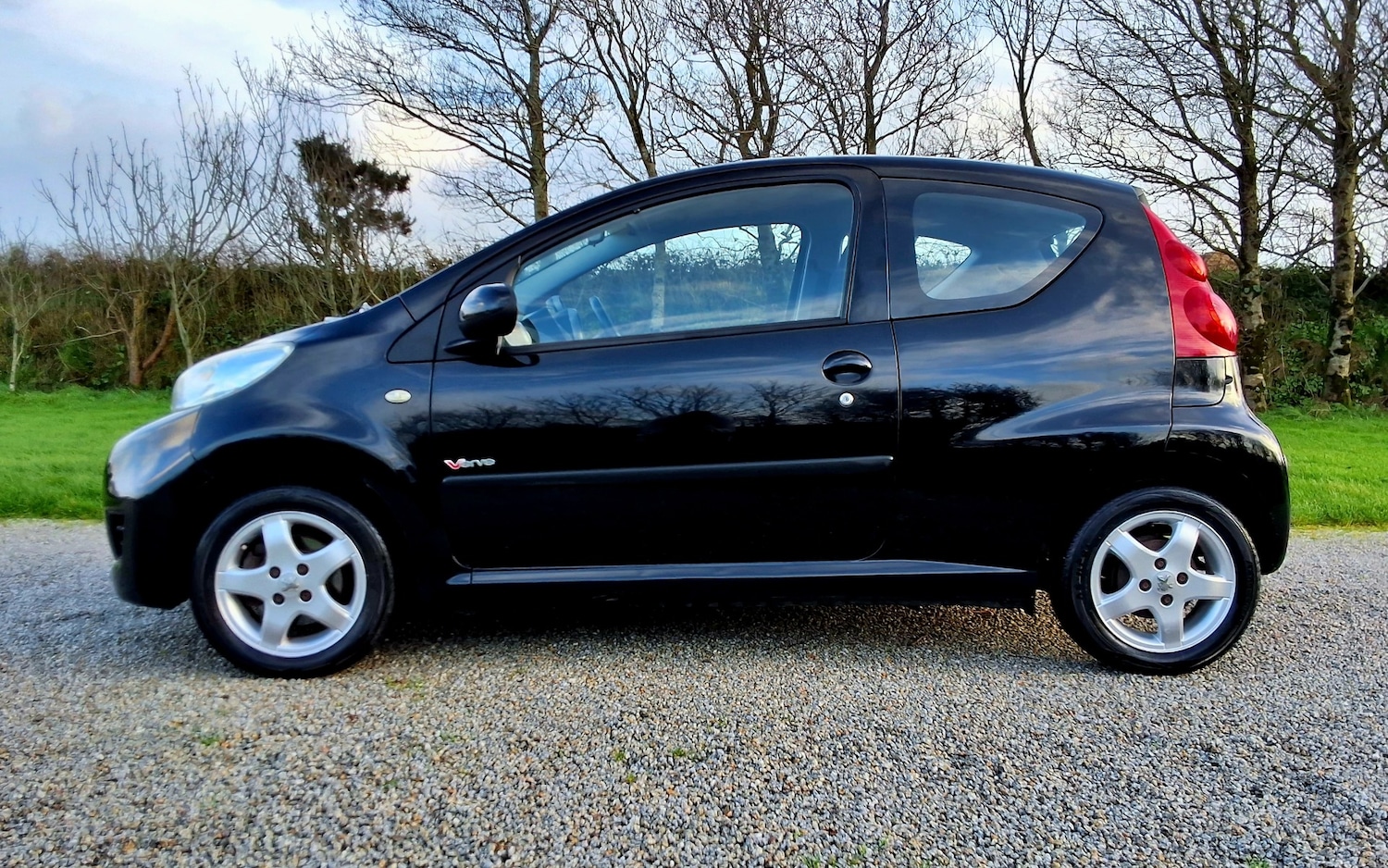 Used Peugeot 107 2010 for sale - 76881492: Photo 2