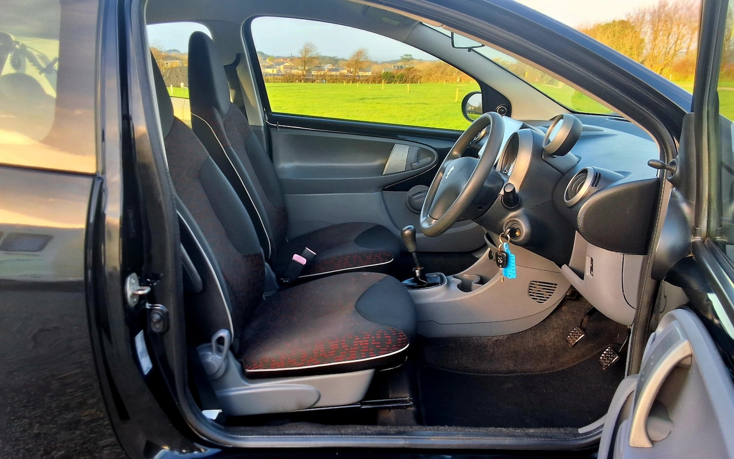 Used Peugeot 107 2010 for sale - 76881492: Photo 20