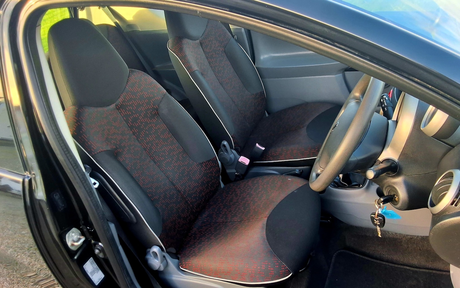 Used Peugeot 107 2010 for sale - 76881492: Photo 21