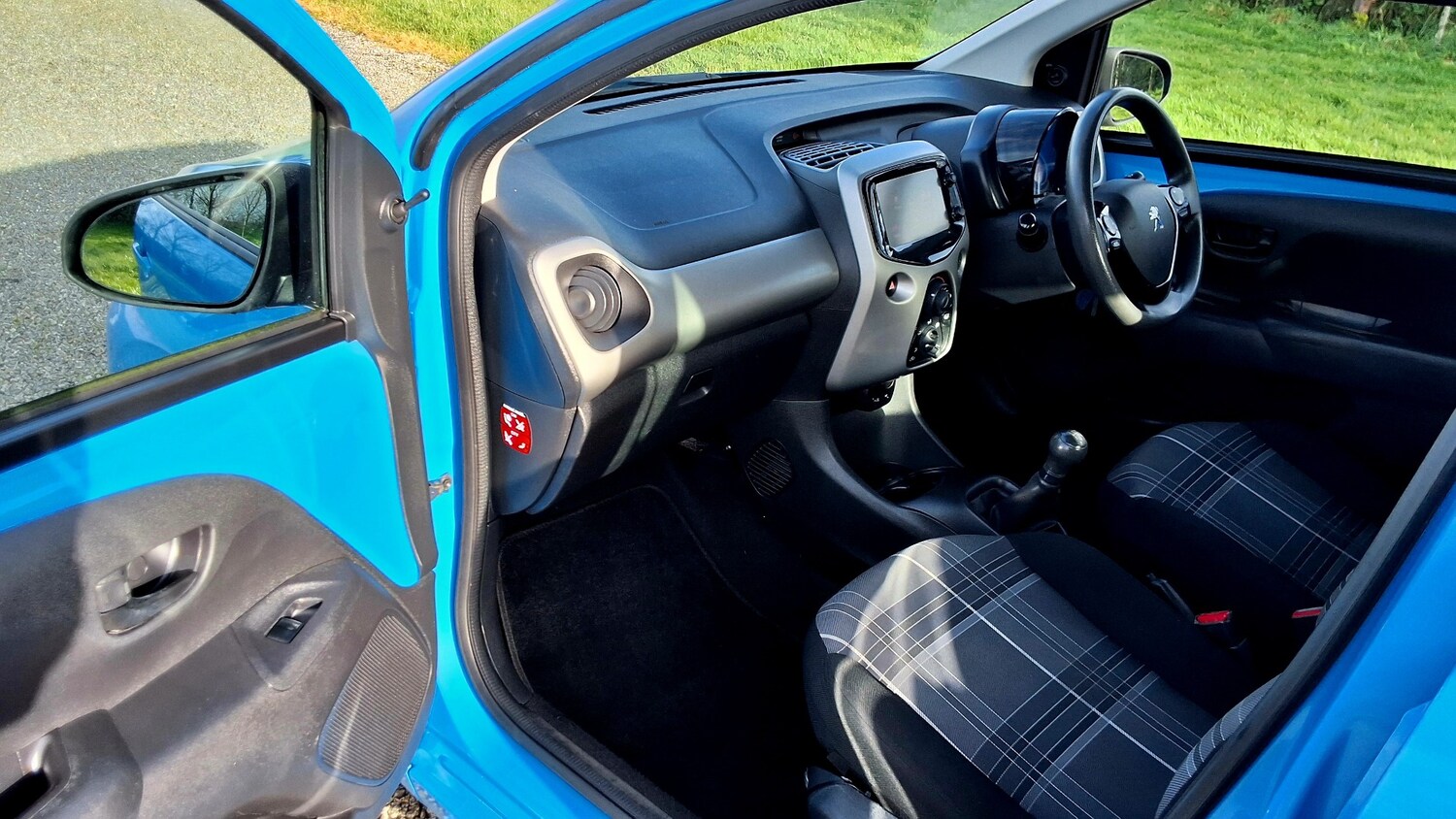 Used Peugeot 108 2016 for sale - 77465862: Photo 25