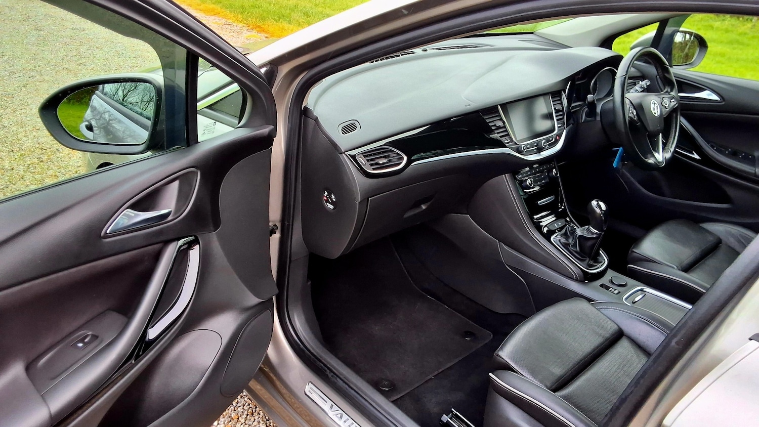 Used Vauxhall Astra 2015 for sale - 77247611: Photo 24