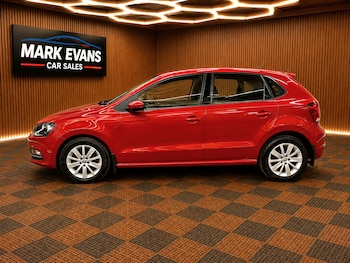 Used Volkswagen Polo 2015 for sale - 79424444: Photo