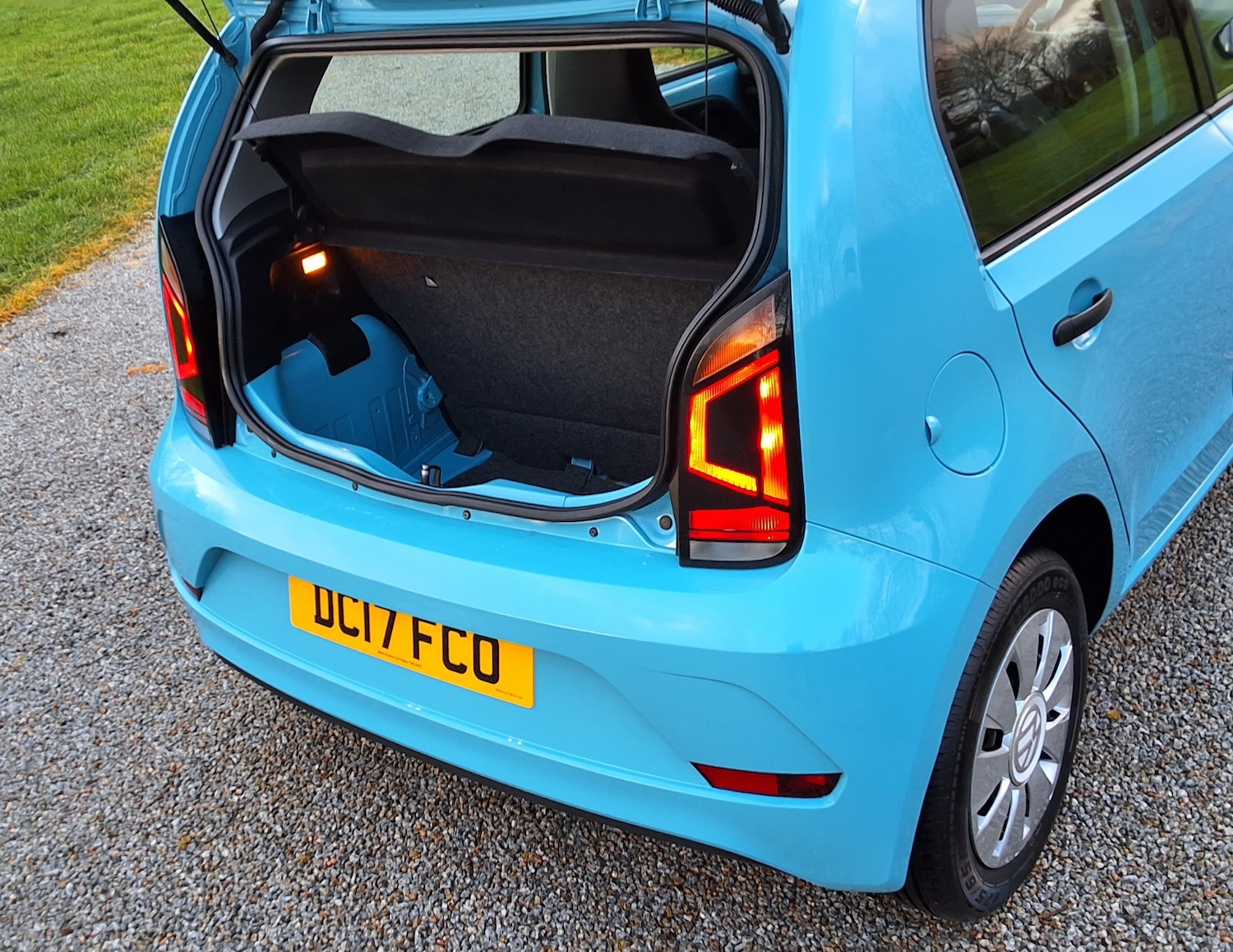 Used Volkswagen up! 2017 for sale - 77264598: Photo 8