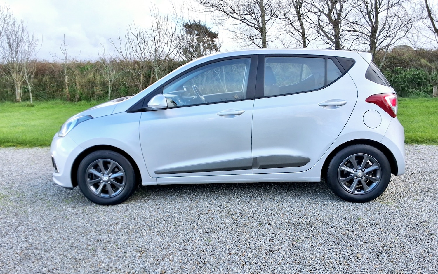 Used Hyundai i10 2014 for sale - 76810602: Photo 2
