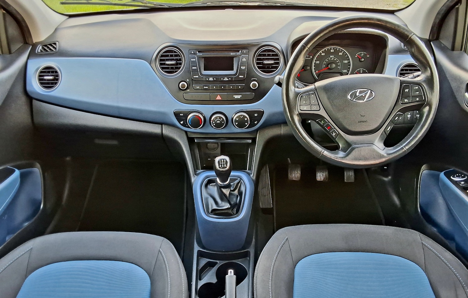 Used Hyundai i10 2015 for sale - 76933329: Photo 14