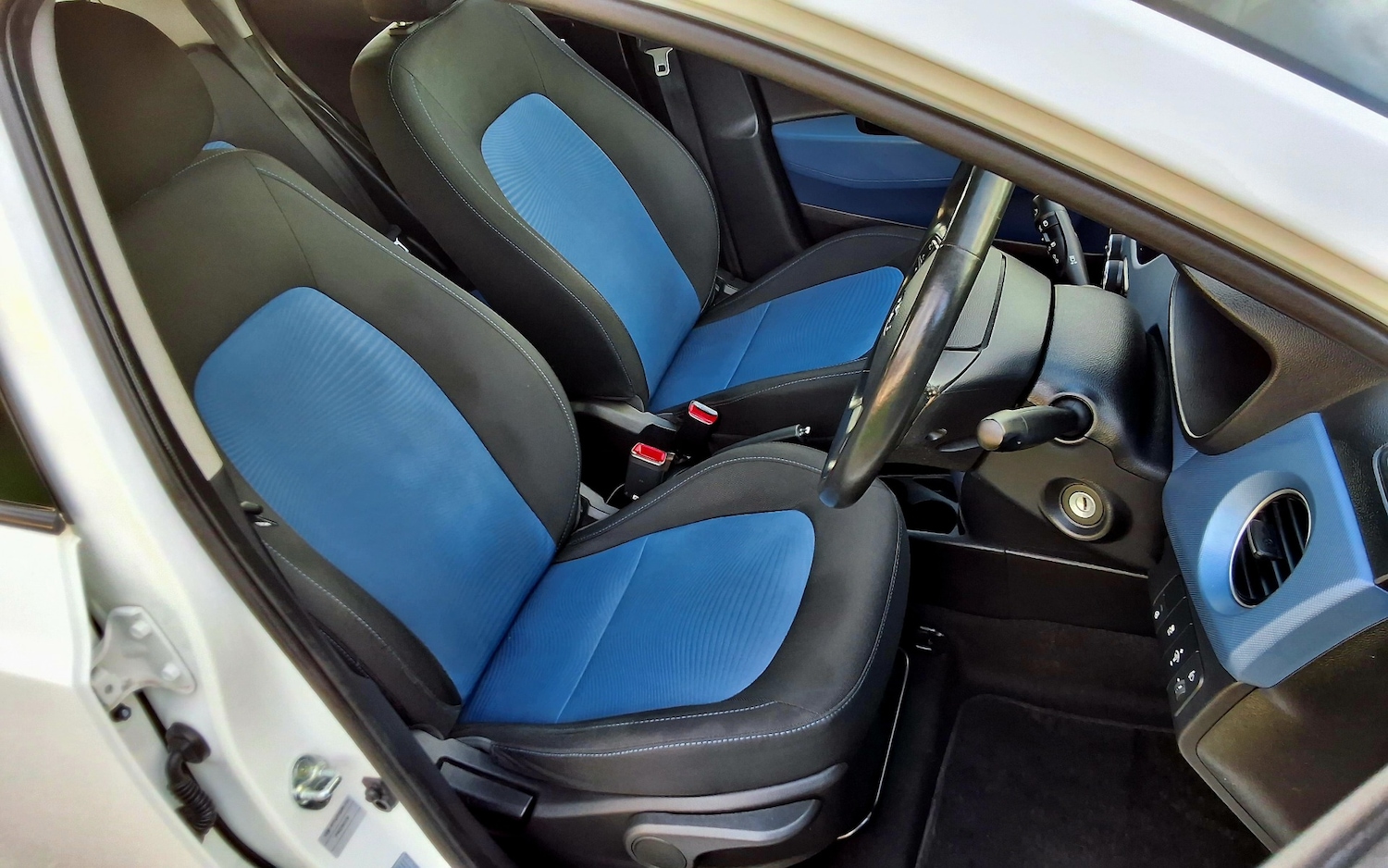 Used Hyundai i10 2015 for sale - 76933329: Photo 19