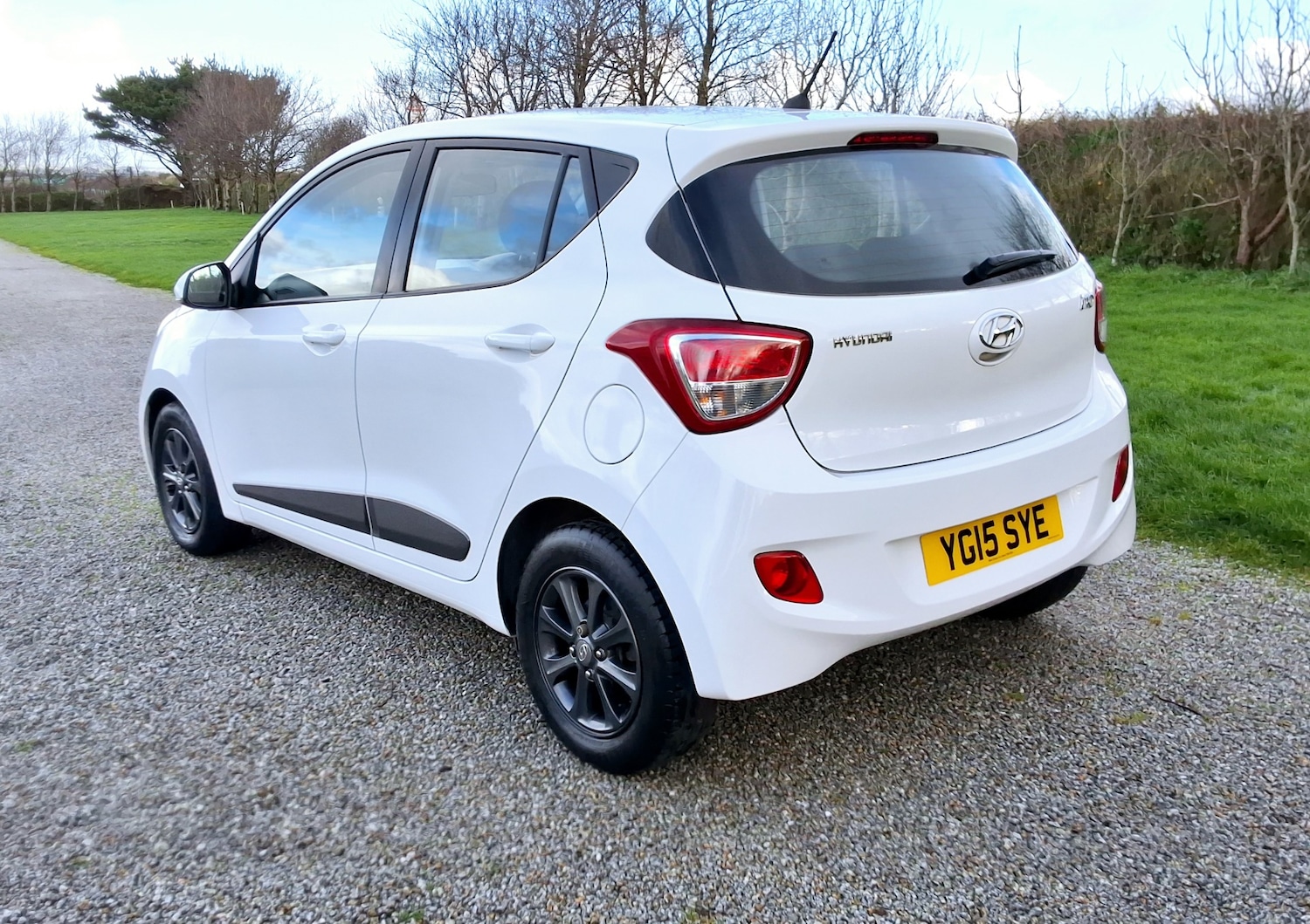 Used Hyundai i10 2015 for sale - 76933329: Photo 8