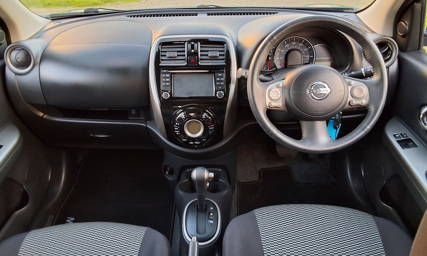 Used Nissan Micra 2014 for sale - 76799544: Photo 15