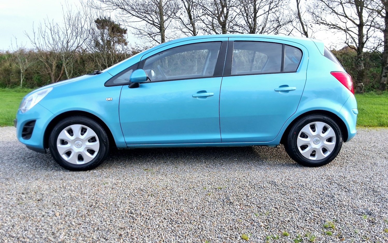 Used Vauxhall Corsa 2011 for sale - 76736530: Photo 3