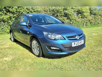 Used Vauxhall Astra 2013 for sale - 78571730: Photo