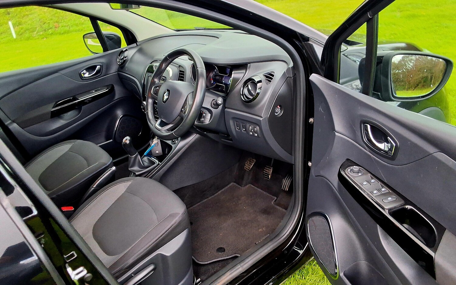 Used Renault Captur 2016 for sale - 77871784: Photo 15