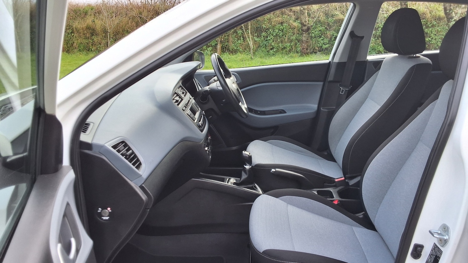 Used Hyundai i20 2016 for sale - 77284075: Photo 20