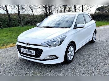 Used Hyundai i20 2016 for sale - 77284075: Photo
