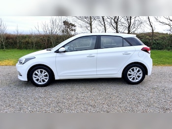 Used Hyundai i20 2016 for sale - 77284075: Photo