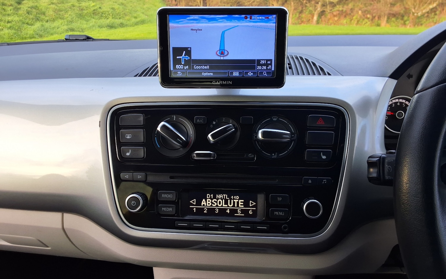 Used Volkswagen up! 2015 for sale - 76652729: Photo 13