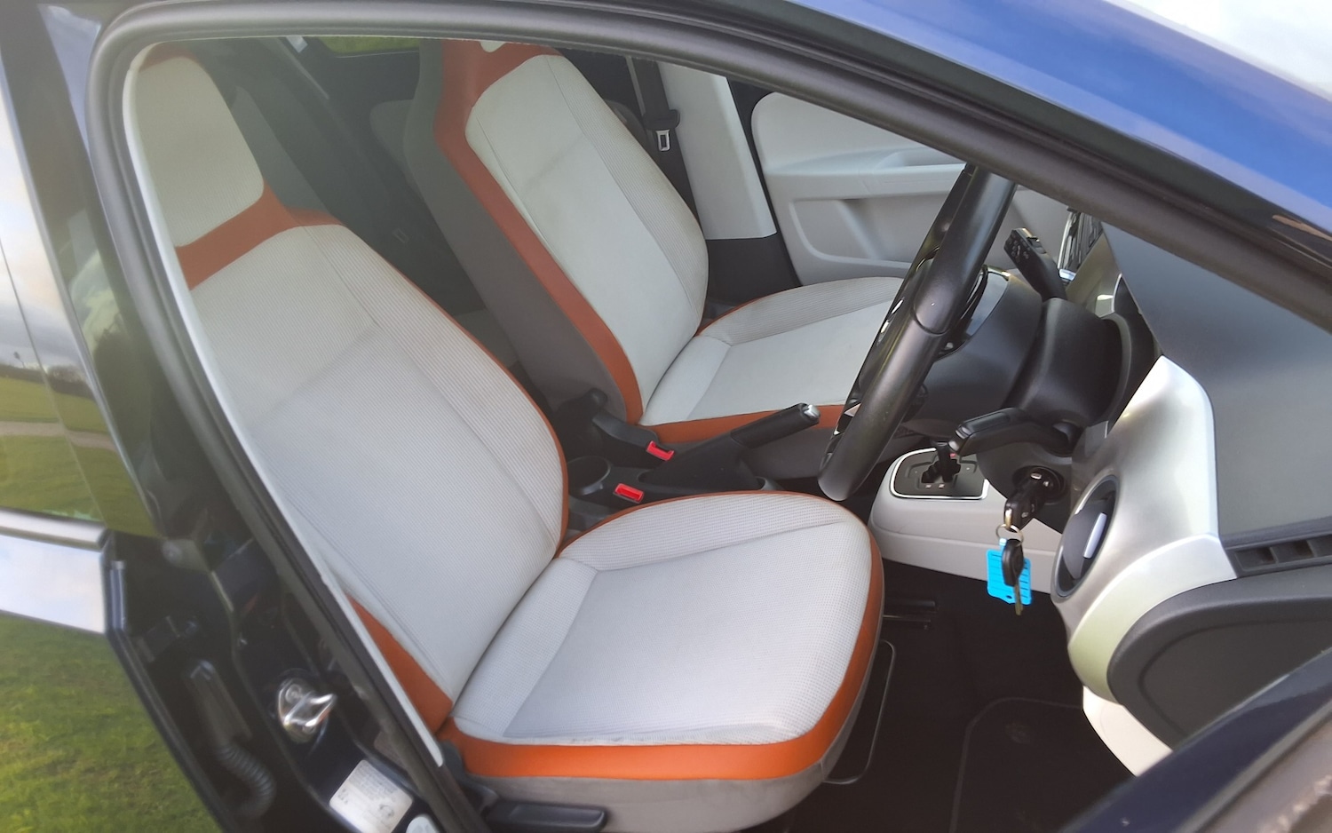 Used Volkswagen up! 2015 for sale - 76652729: Photo 17