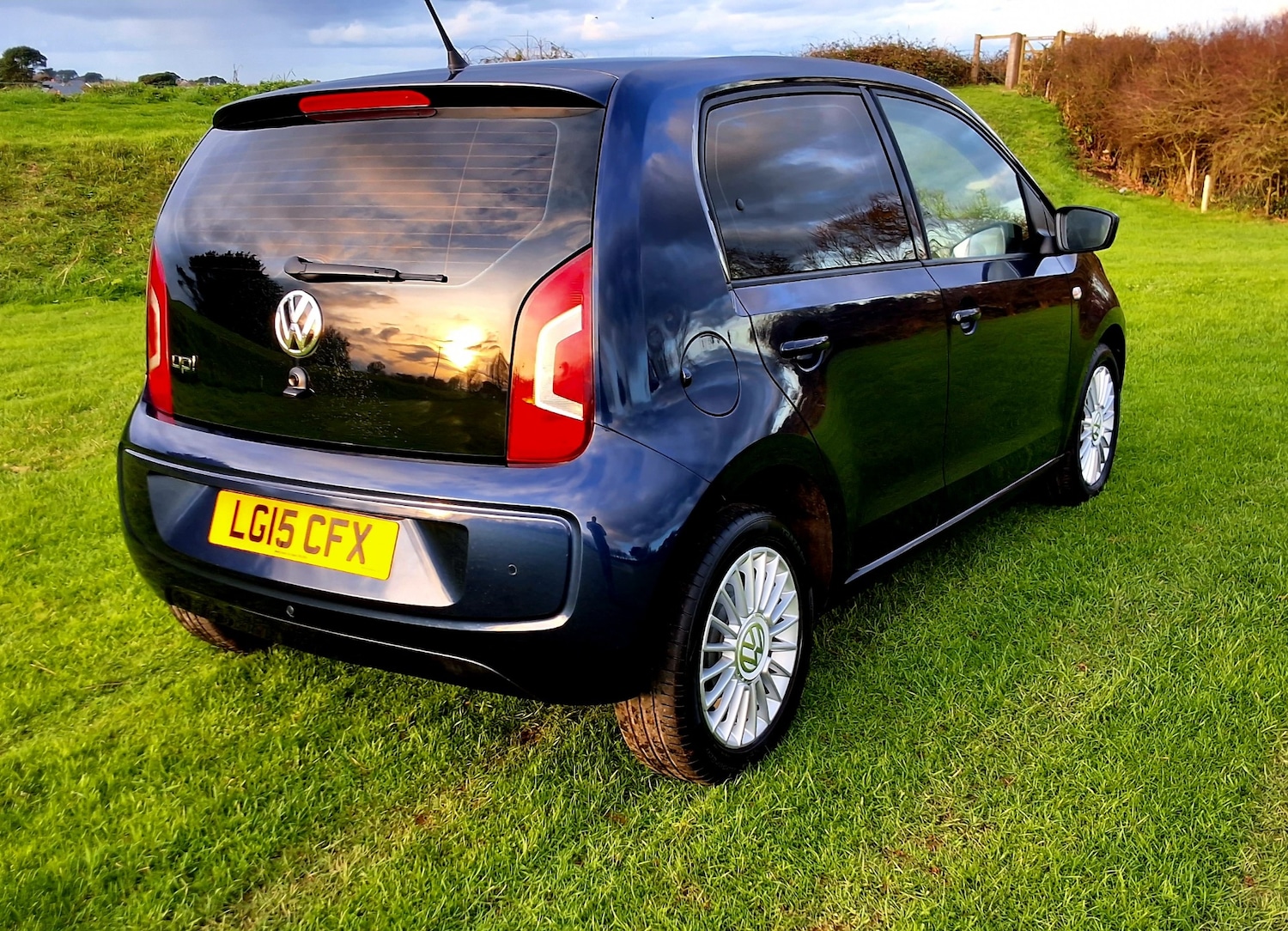 Used Volkswagen up! 2015 for sale - 76652729: Photo 6
