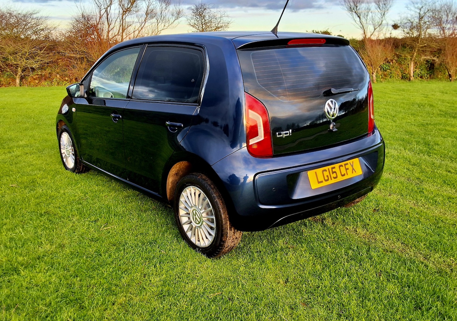 Used Volkswagen up! 2015 for sale - 76652729: Photo 8