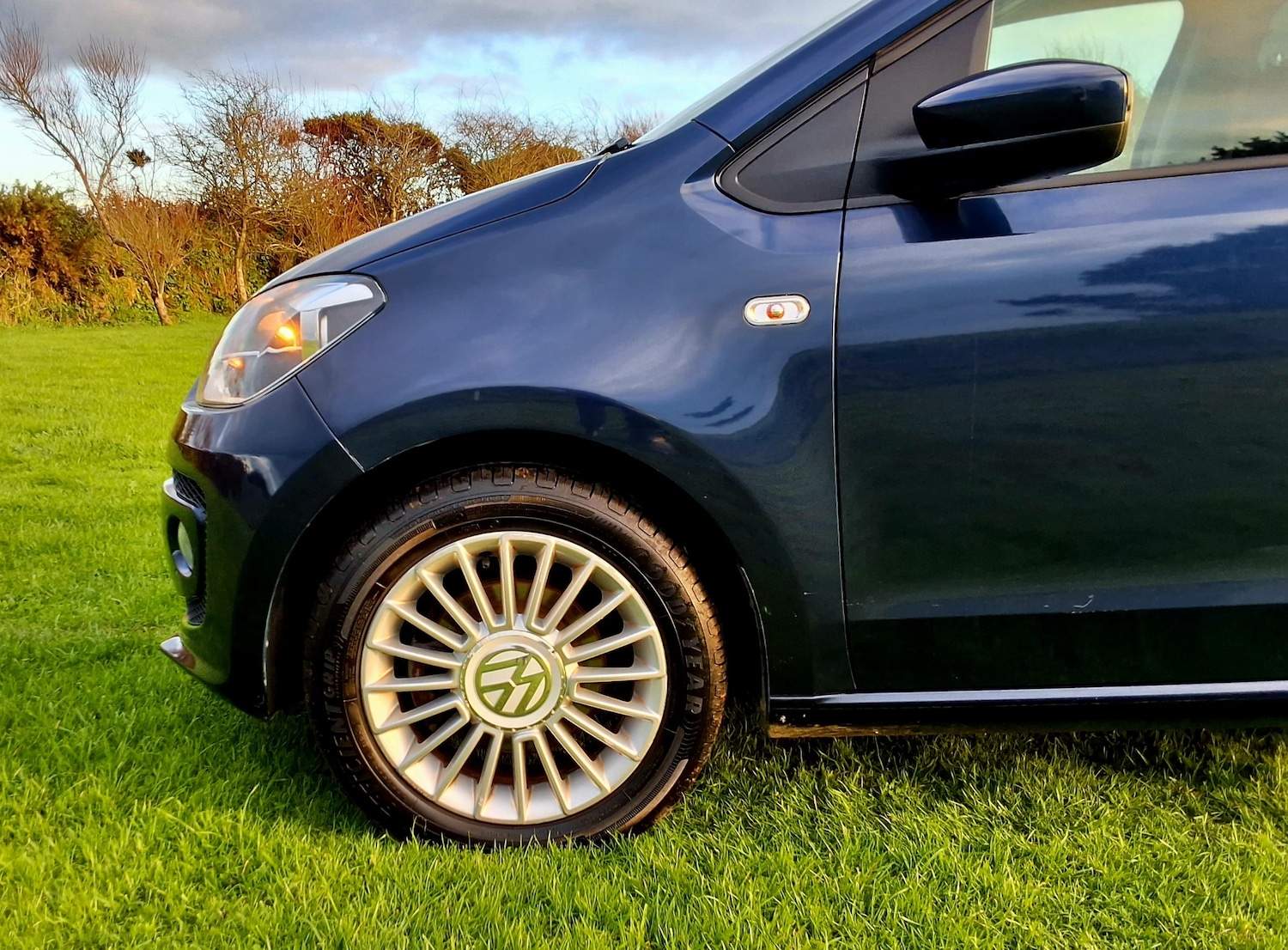 Used Volkswagen up! 2015 for sale - 76652729: Photo 9