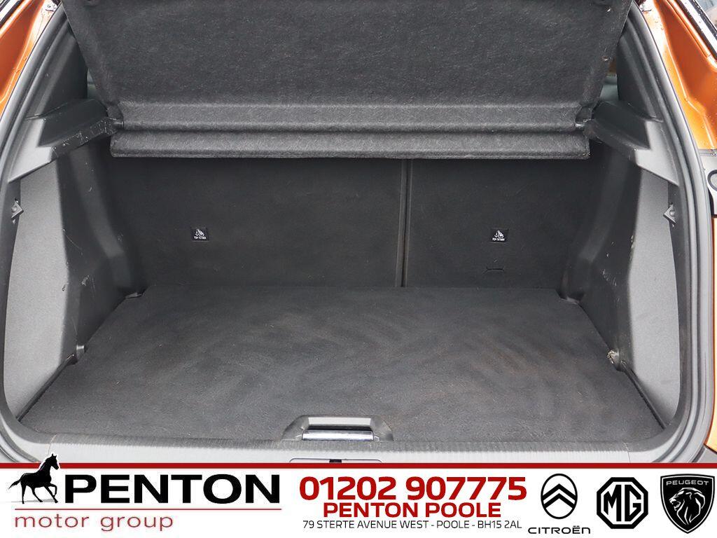 Used Peugeot E-2008 2022 for sale - 77575263: Photo 9