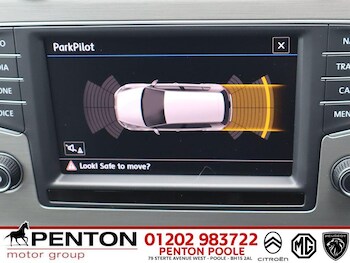 Used Volkswagen Golf 2017 for sale - 76988388: Photo