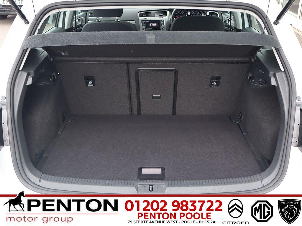 Used Volkswagen Golf 2017 for sale - 76988388: Photo 8